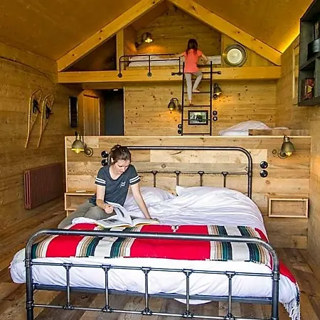 Hotel Parc Animalier De Sainte-croix *