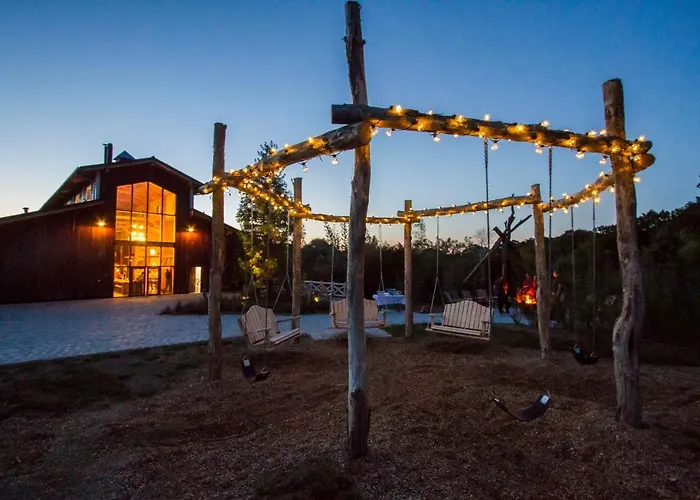 Otel Parc Animalier De Sainte-croix