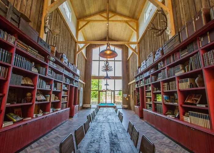 Otel Parc Animalier De Sainte-croix *